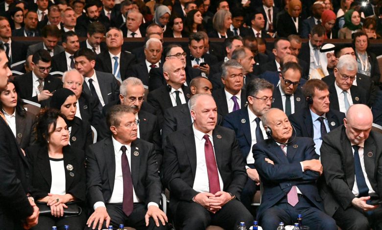 Başbakan Üstel, 5. Antalya Diplomasi Forumu’na katıldı