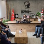 Denizli Büyükşehir Belediyesi Şehir Tiyatrosu ekibi, Başkan Sadıkoğlu’nu ziyaret etti