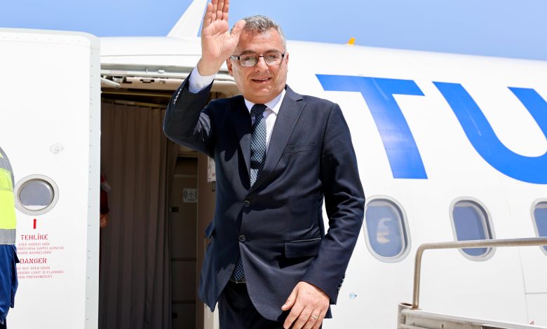Erhürman Antalya Diplomasi Forumu’na katılmak üzere Türkiye'ye gitti