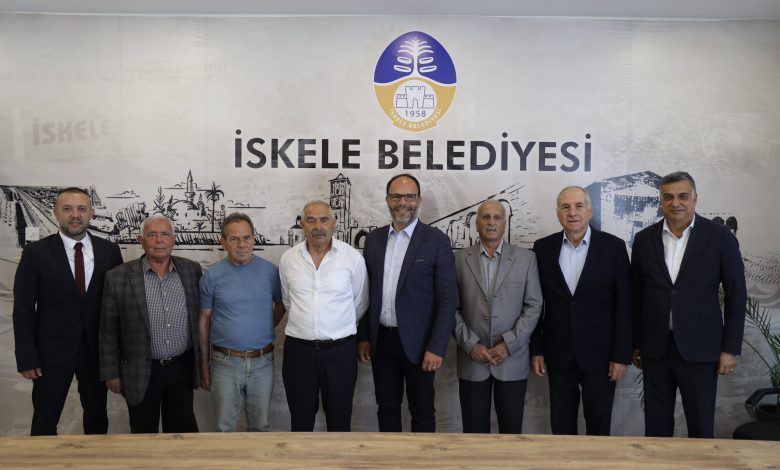 Kıbrıs Türk Belediye Başkanları Derneği’nden Sadıkoğlu’na ziyaret