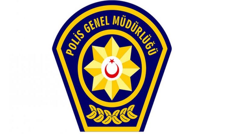 Lefkoşa-Gazimağusa ana yolu üzerinde sağanak yağmur var, görüş mesafesi azaldı