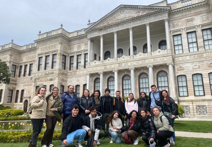 Polatpaşa Lisesi ile Validebağ Fen Lisesi öğrencileri İstanbul'da bir araya geldi