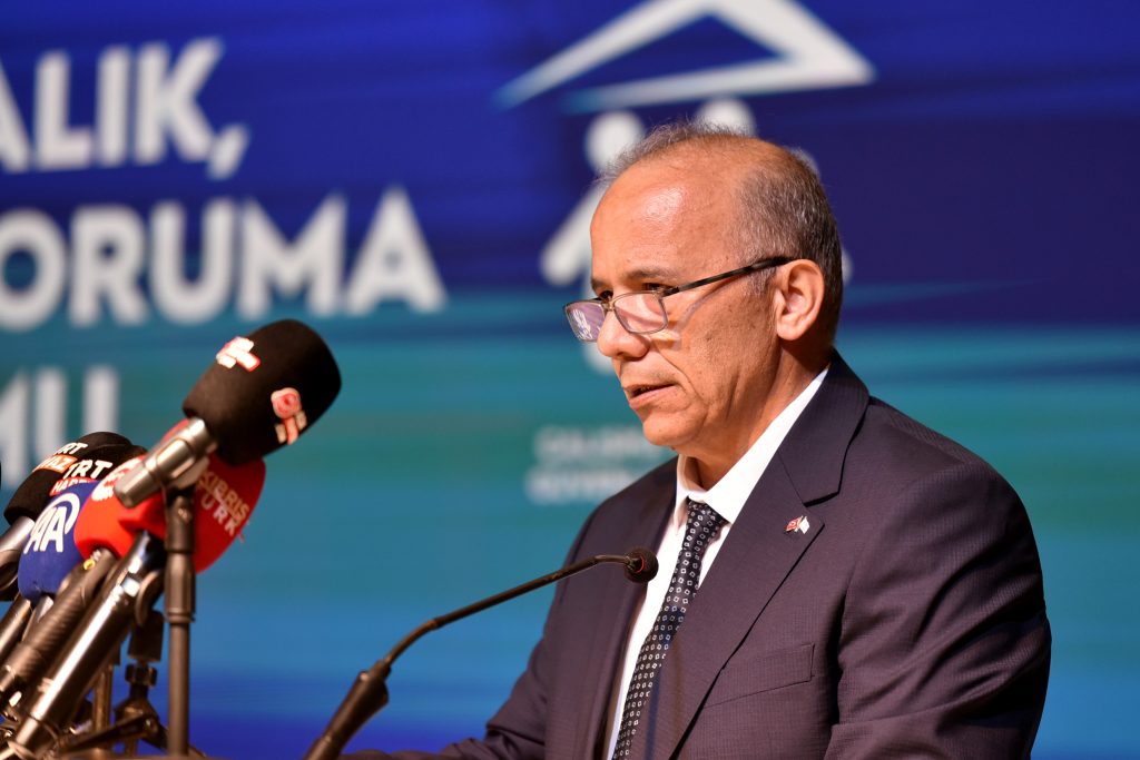 Arıklı: “Siber zorbalık sadece çocuklar için değil gençler, aileler ve yetişkinler için de büyük tehlikeler içeriyor”