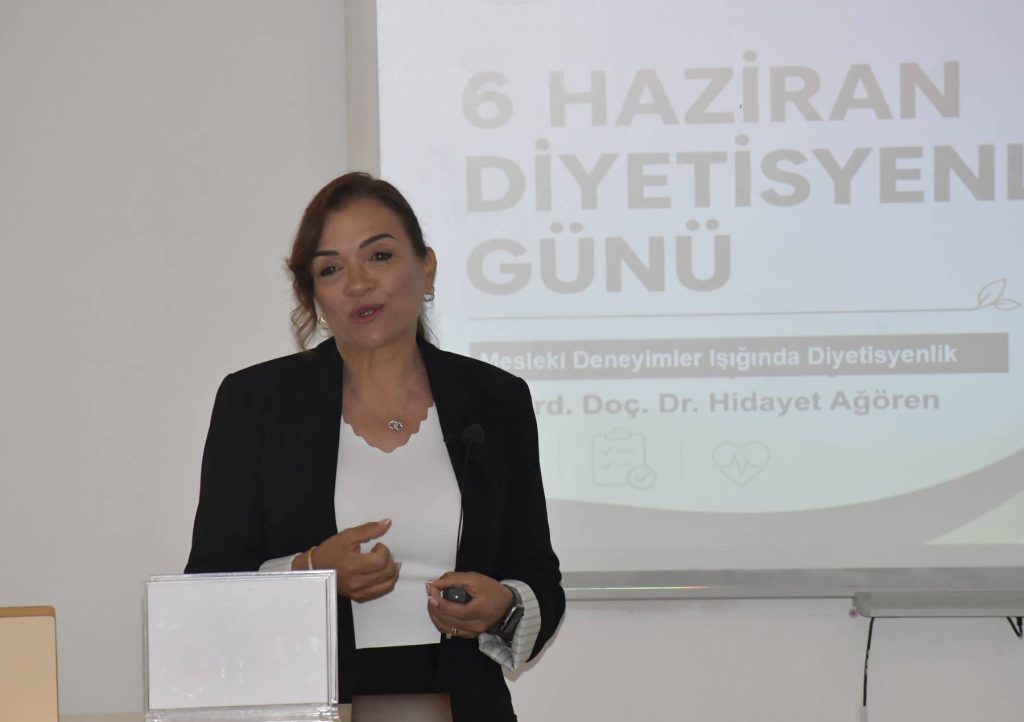 DAÜ'de beslenme ve diyetetik konulu panel