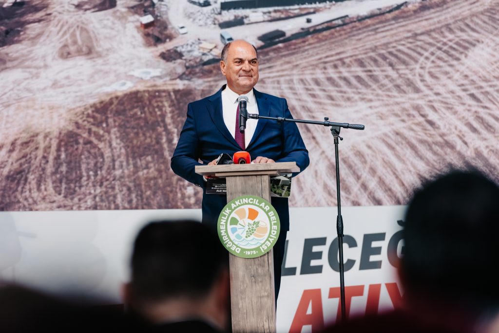 Değirmenlik Akıncılar Belediyesi’nin yeni hizmet binasının temeli törenle atıldı
