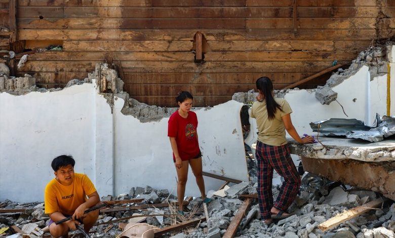 Filipinler'in Mindanao bölgesinde meydana gelen 7,8 büyüklüğündeki depremde ölü sayısı 61'e yükseldi