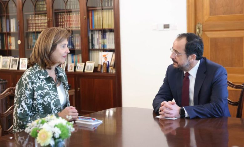 Hristodulidis bugün Holguin ile görüşüyor