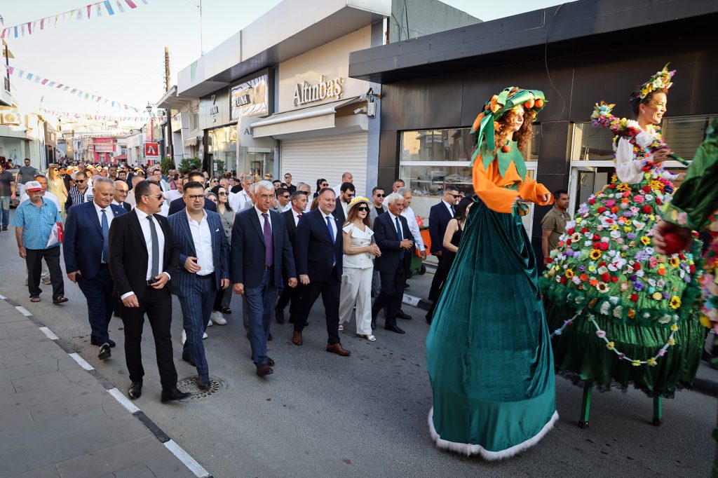 Öztürkler, Güzelyurt Portakal Festivali’ne katıldı: “Toprağa, üretime, egemenliğe ve bölgenin değerlerine sahip çıkacağız"