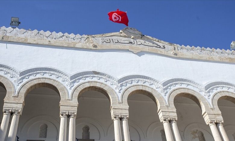 Tunus'ta Nahda Hareketi yöneticilerine hapis cezası