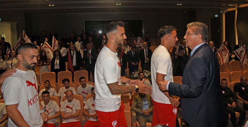 Üstel, CONIFA EURO 2026 şampiyonu KKTC A Milli Futbol Takımı’nı kabul etti: "Özlediğimiz başarı geldi"
