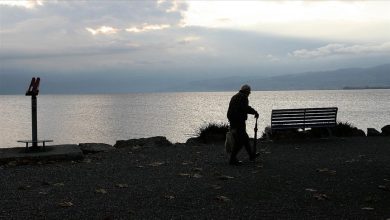 Yalnızlık Alzheimer riskini artırıyor