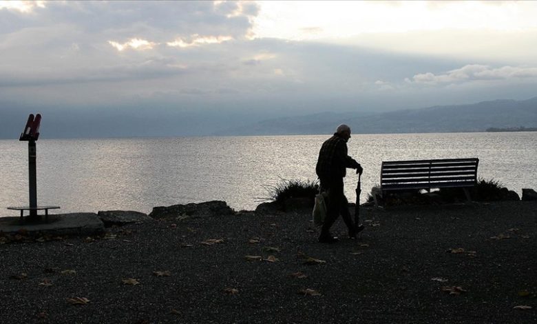 Yalnızlık Alzheimer riskini artırıyor