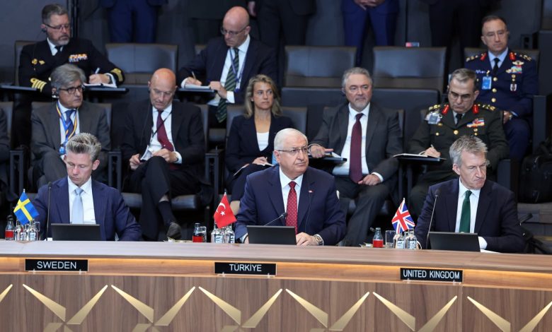 Yaşar Güler, NATO Savunma Bakanları Toplantısı kapsamındaki oturuma katıldı