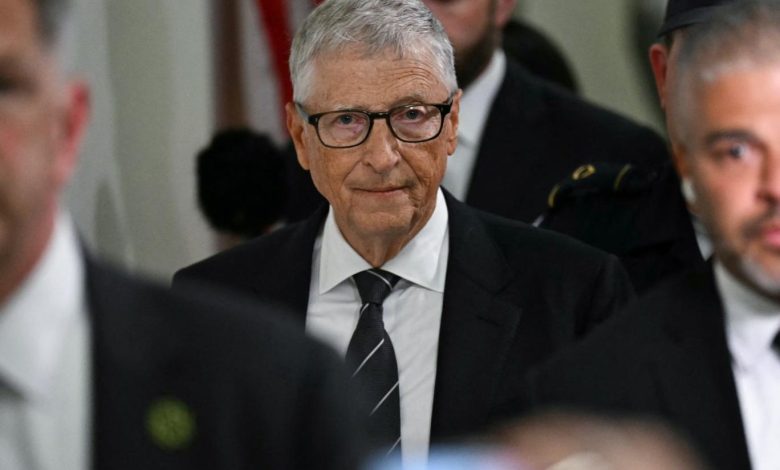 Bill Gates Vakfı yetkililerinin 2011-14 arasında yaklaşık 30 kez Epstein'le görüştüğü ortaya çıktı