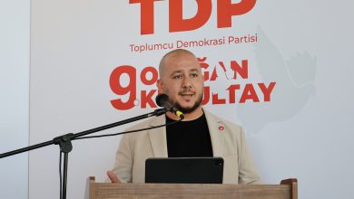 Ekinci: "Çözümsüzlük çöküştür, bu ülkenin iyi bir geleceğe ihtiyacı var
