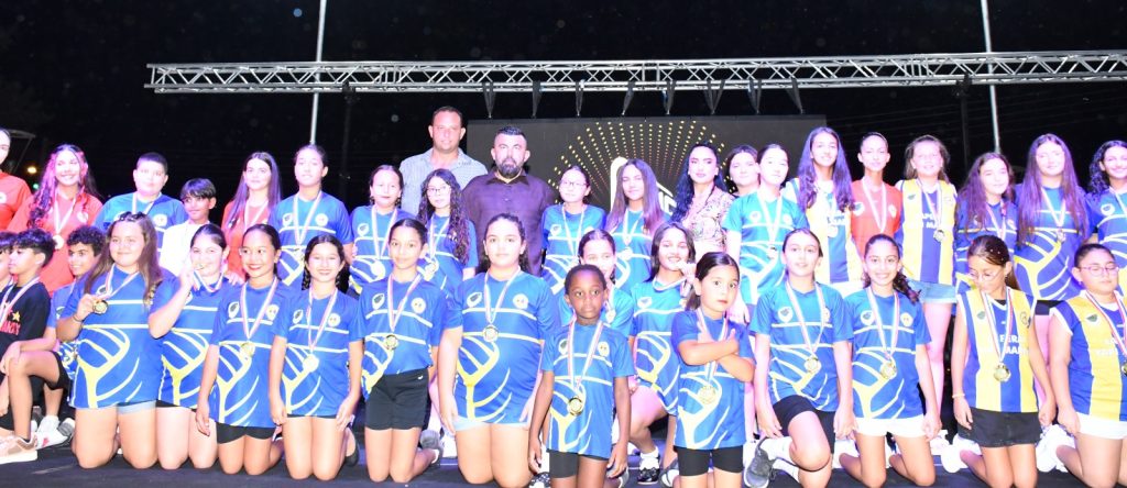 III. Voleybol Turnuvası ve Çocuk Şenliği tamamlandı