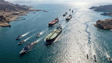 İran, Hürmüz Boğazı'ndan geçen Güney Kıbrıs bayraklı ticari bir gemiye ateş açtı