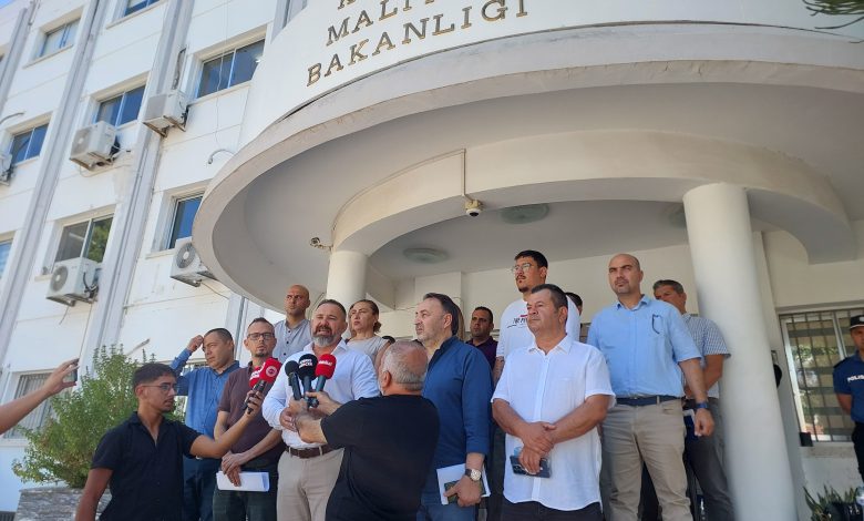 Kamuda örgütlü dört sendika, ek mesaiye kalmama eylemi başlatacağını açıkladı