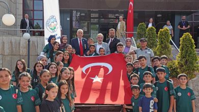 KKTC Aksakalı Öksüzoğlu Kayseri’de Kıbrıs gazileri ve öğrencilerle buluştu