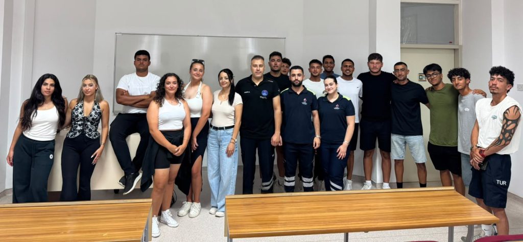 UKÜ'den cankurtaran ekiplerine Temel İlk Yardım Eğitimi