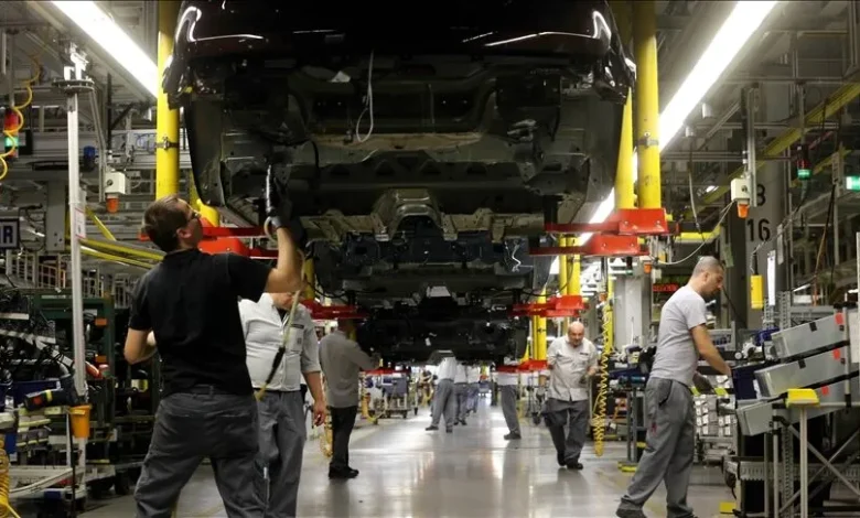Almanya’da otomotiv sektöründe bir yılda 42 bin kişi işini kaybetti