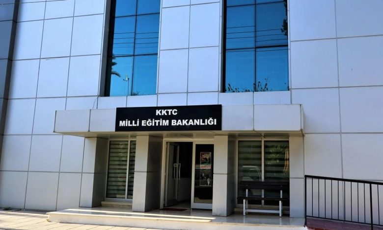 Anadolu Güzel Sanatlar Lisesi ile Hala Sultan İlahiyat Koleji’ndeki boş kontenjanlara başvurular pazartesi başlıyor
