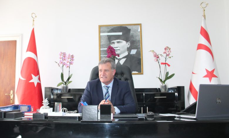 Arıklı: “Girne açıklarında su alan feribottakileri kurtarma çalışmaları sürüyor”