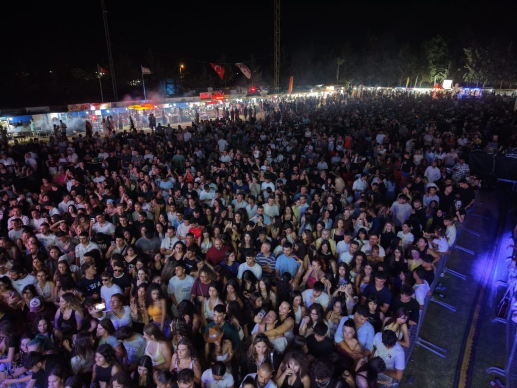 Beyarmudu Festivali sanatçı Fatma Turgut'un konseriyle sona erdi