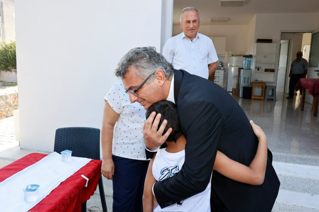 Cumhurbaşkanı Erhürman, Boğazköy, Dikmen ve Taşkent’i ziyaret etti