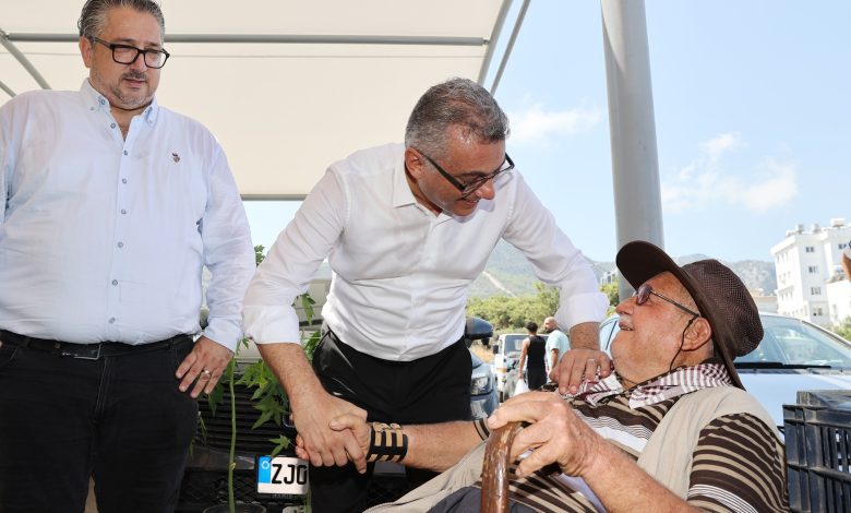 Cumhurbaşkanı Erhürman, Girne Açık Pazarı ziyaret etti