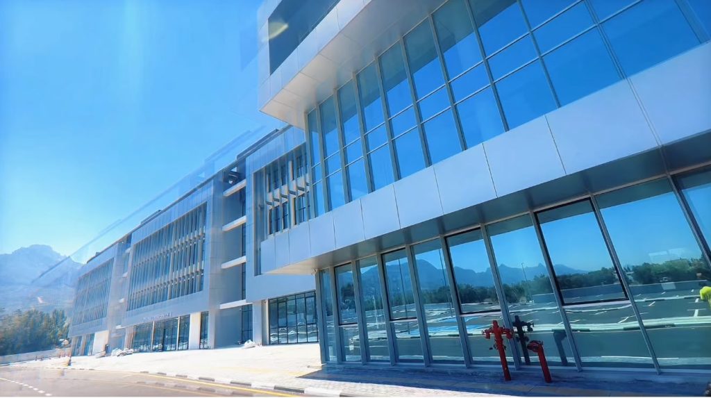Dinçyürek: “Yeni Girne Hastanesi’ni açmaya hazırız”