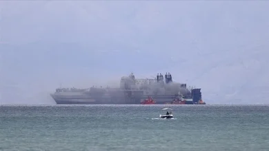 Endonezya'da feribotta yangın: 144 kişi kurtarıldı