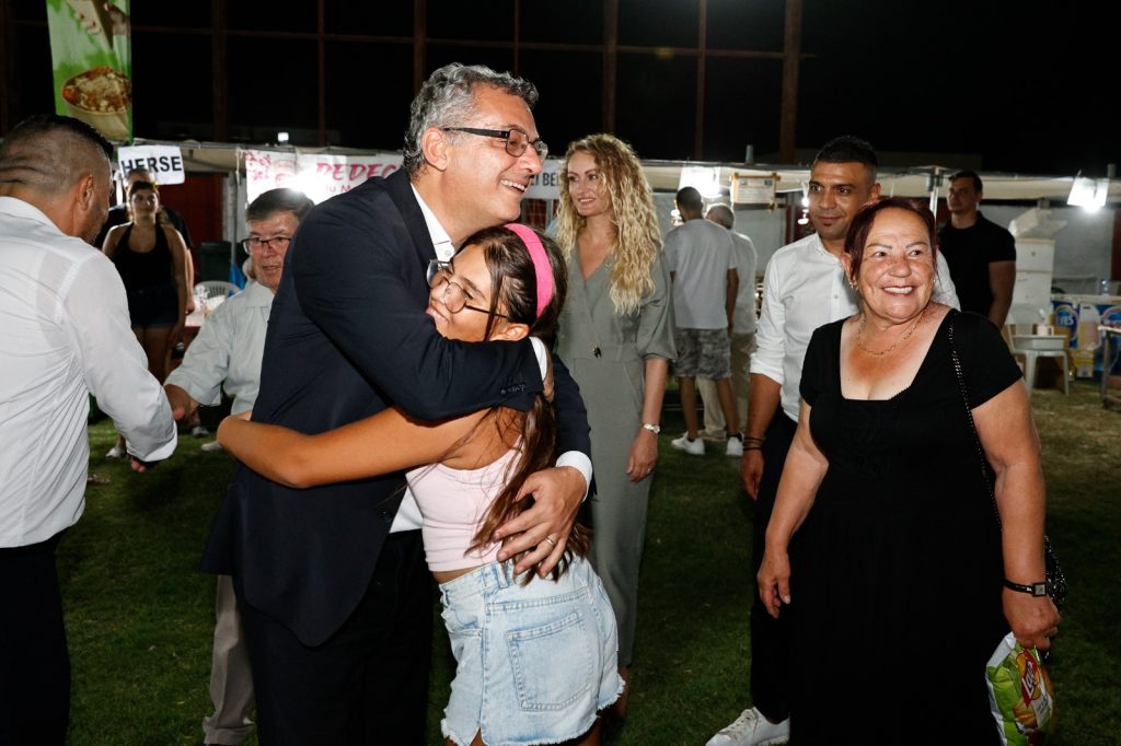 Erhürman, Yeniboğaziçi ve Serdarlı’daki festivallere katıldı