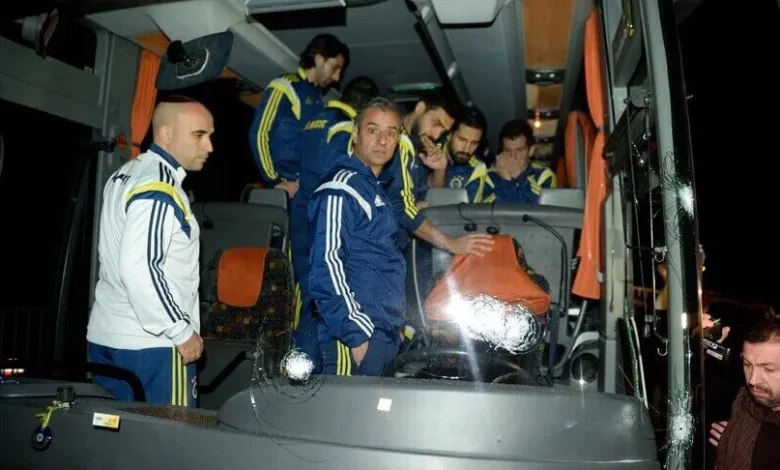 Fenerbahçe otobüsüne silahlı saldırı: Beş kişiye gözaltı kararı
