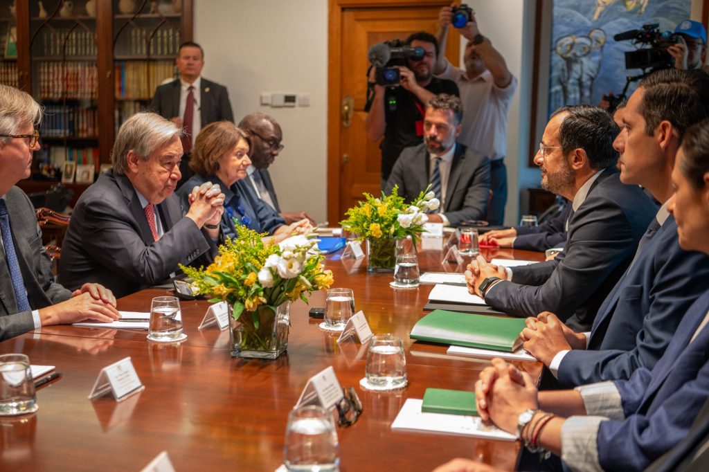 Guterres ile Hristodulidis arasındaki görüşme sona erdi
