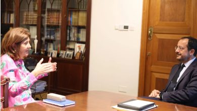 Holguin, Hristodulidis ile bir araya geldi