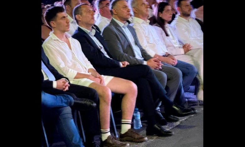 “İsak ve Solomu’yu anma” törenine Fidias’ın şortu eleştirilere yol açtı