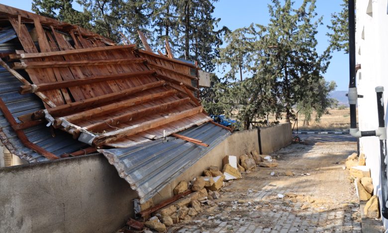 İskele Kaymakamı dünkü fırtınanın esas olarak Altınova'da etkili olduğunu söyledi