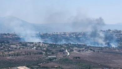 İsrail ordusunun Lübnan'ın güneyinde evleri yaktığı ve patlamalar gerçekleştirdiği bildirildi
