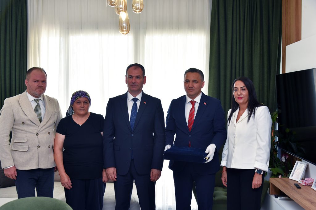 Kıbrıs Barış Harekâtı’nın izlerini taşıyan Türk bayrağı, restorasyon ve konservasyon sürecine alındı