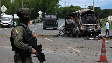 Kolombiya'da otobüse yerleştirilen bomba kontrollü şekilde imha edildi