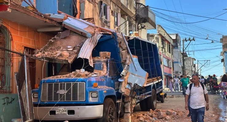 Kolombiya'daki 7,4 büyüklüğünde deprem: En az 22 ölü
