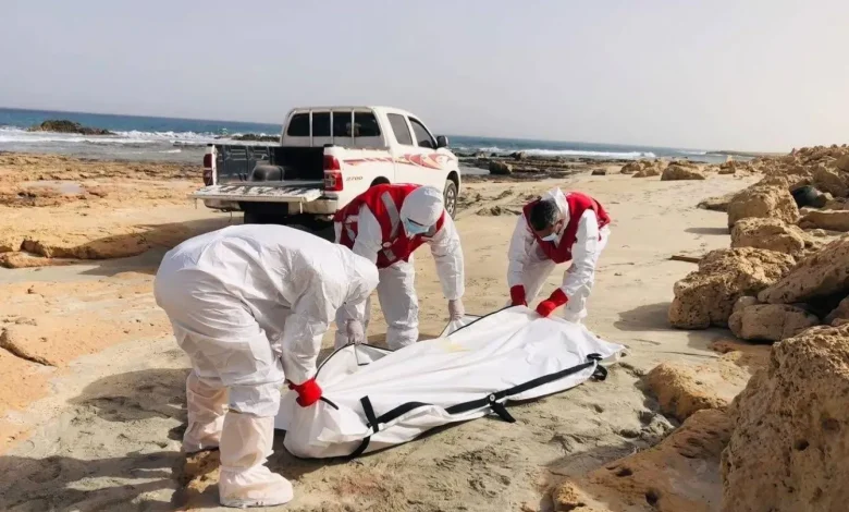 Libya açıklarındaki uluslararası sularda 50 düzensiz göçmen kurtarıldı, 7 göçmenin cesedi bulundu