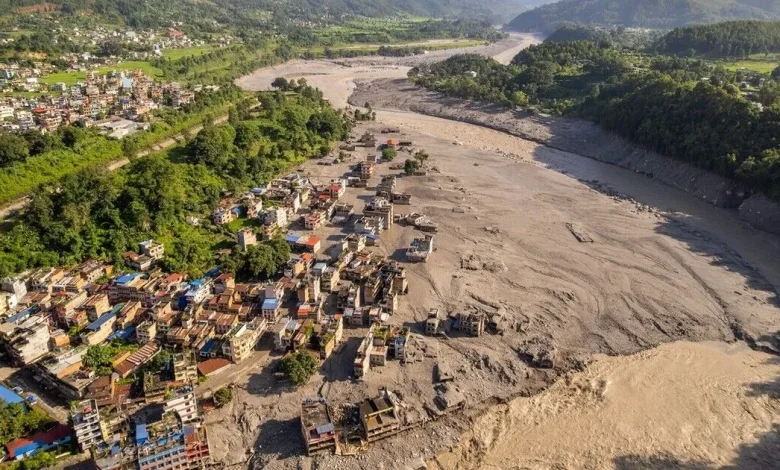 Nepal'deki selde hayatını kaybedenlerin sayısı 669'a çıktı
