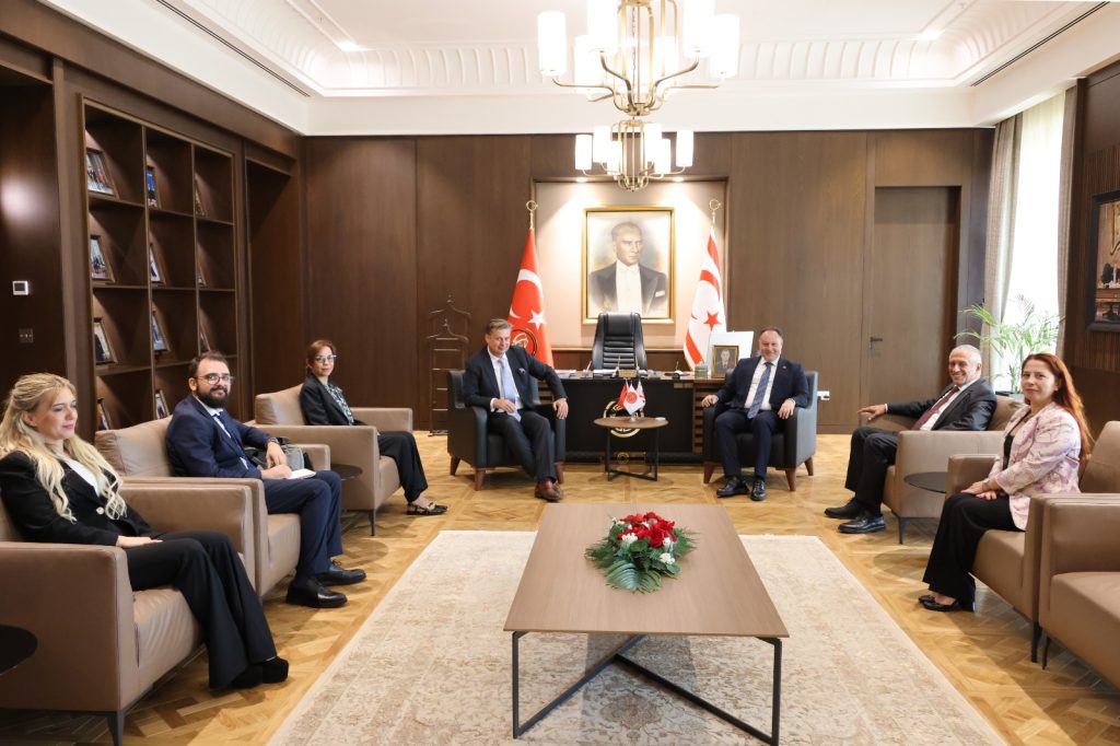 Öztürkler, Almanya Federal Meclisi AfD Milletvekili Maximilian Krah’ı kabul etti