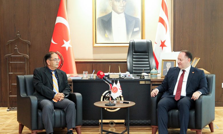 Öztürkler, Bisiklet Federasyonu Başkanı Berova ve beraberindeki heyeti kabul etti