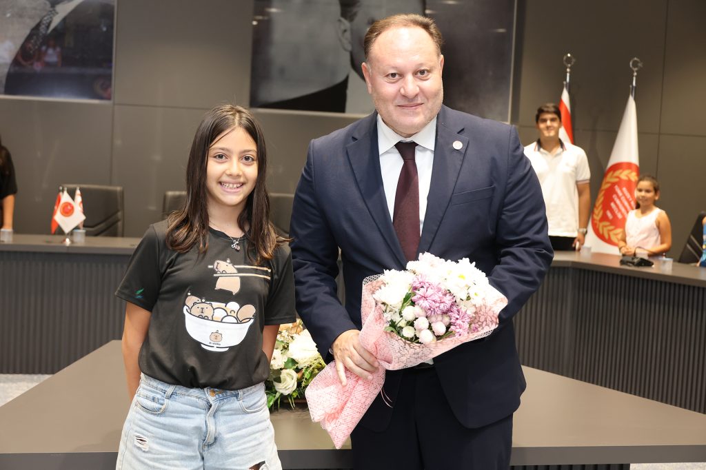 Öztürkler: “Geçmişini bilen çocuklar geleceği daha güçlü inşa eder”