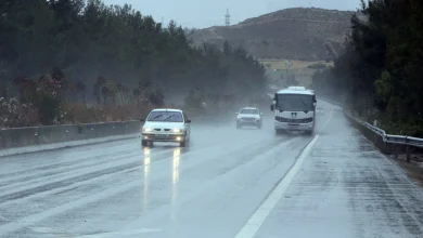 Rum polisi şiddetli yağış nedeniyle Lefkoşa-Limasol otoyolundaki sürücüleri uyardı