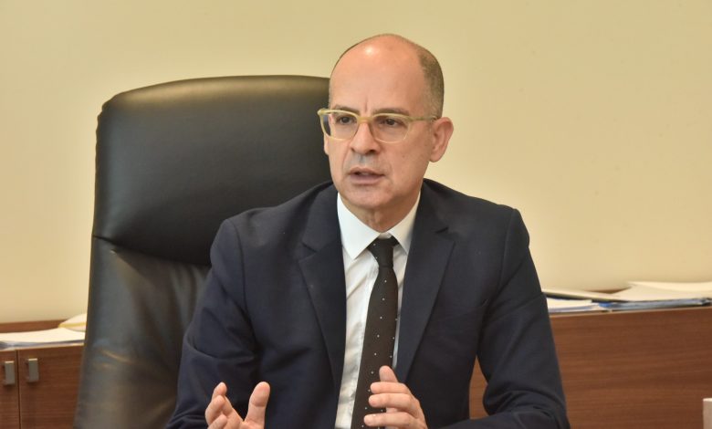 Rum Yönetimi Dânâ’nın diplomatlara yönelik brifingine katılımı önlemeye çalışıyor