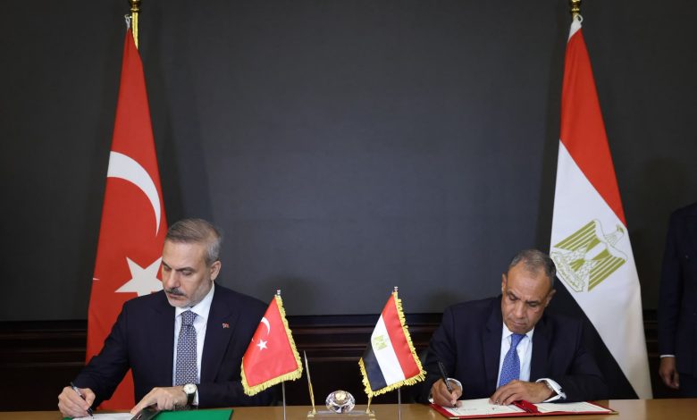 Türkiye ile Mısır arasında çeşitli belgeler imzalandı